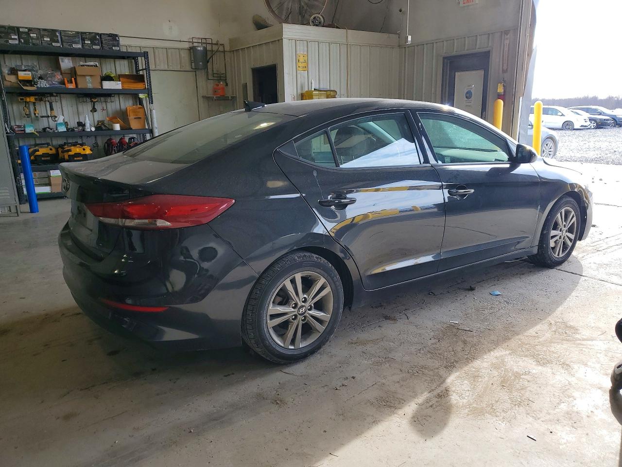 Hyundai ELANTRA Sel