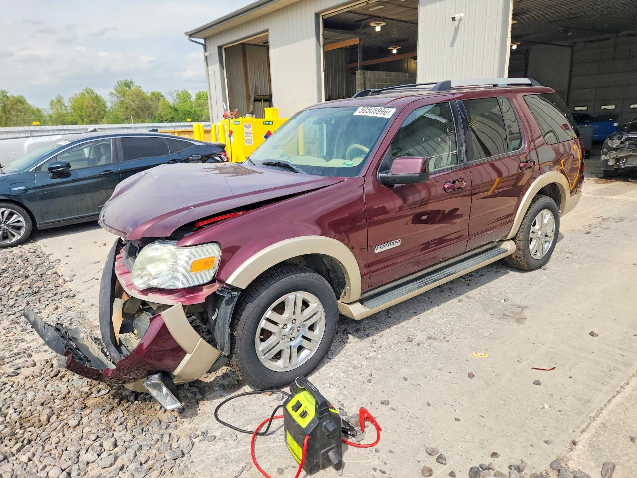 Salvage Ford Explorer Image