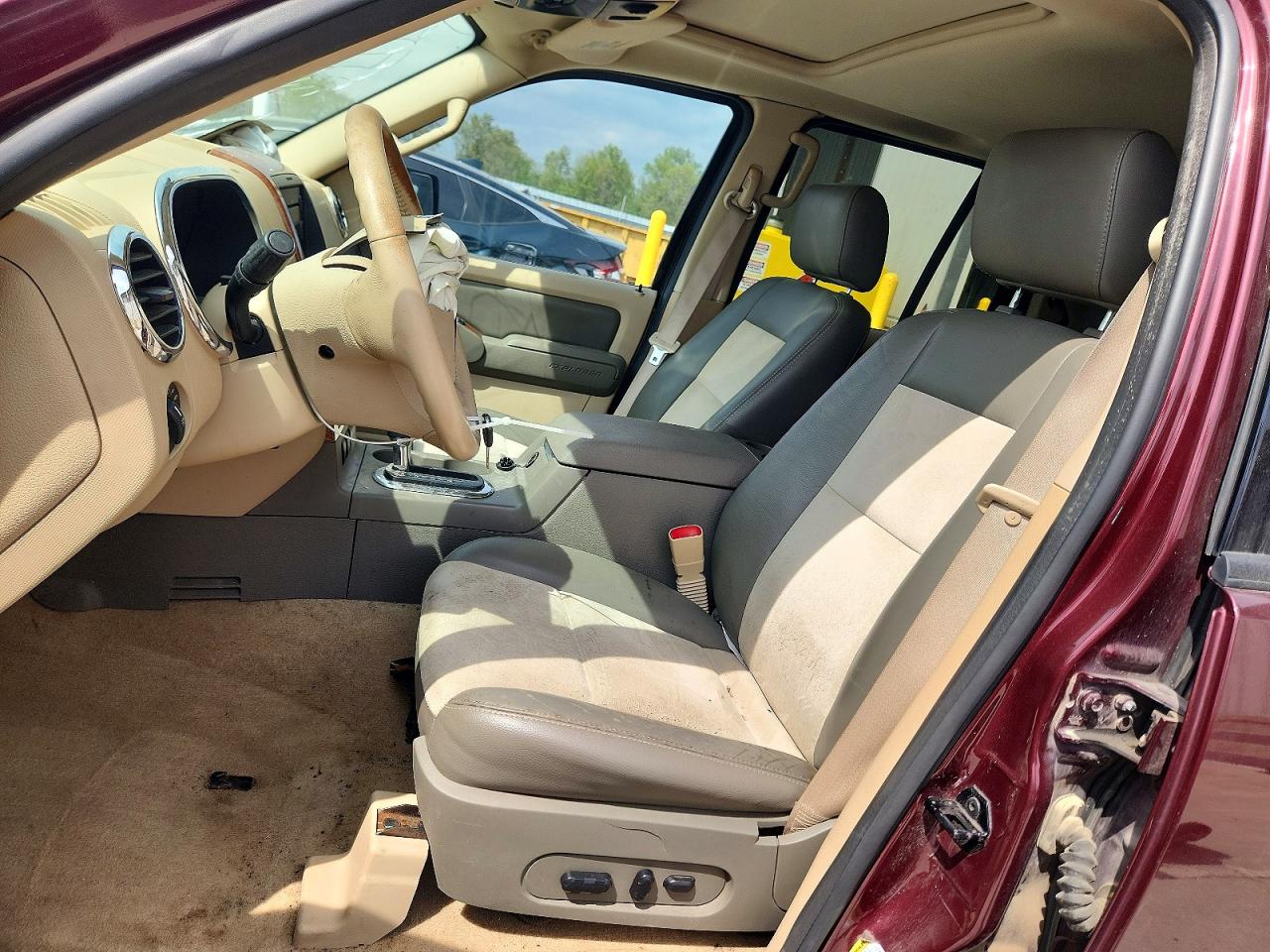 Ford Explorer Eddie Bauer