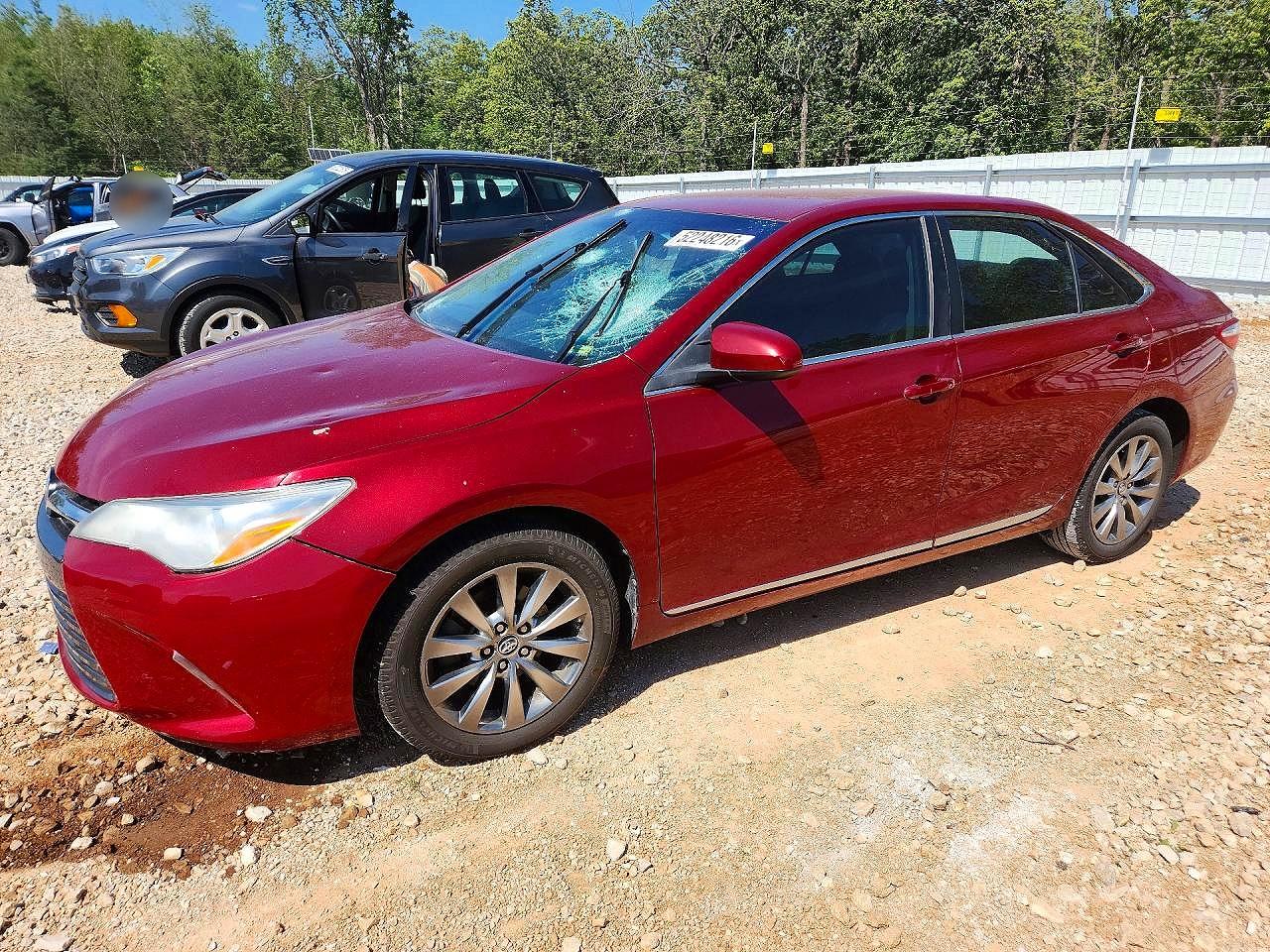 Salvage Toyota Camry Image