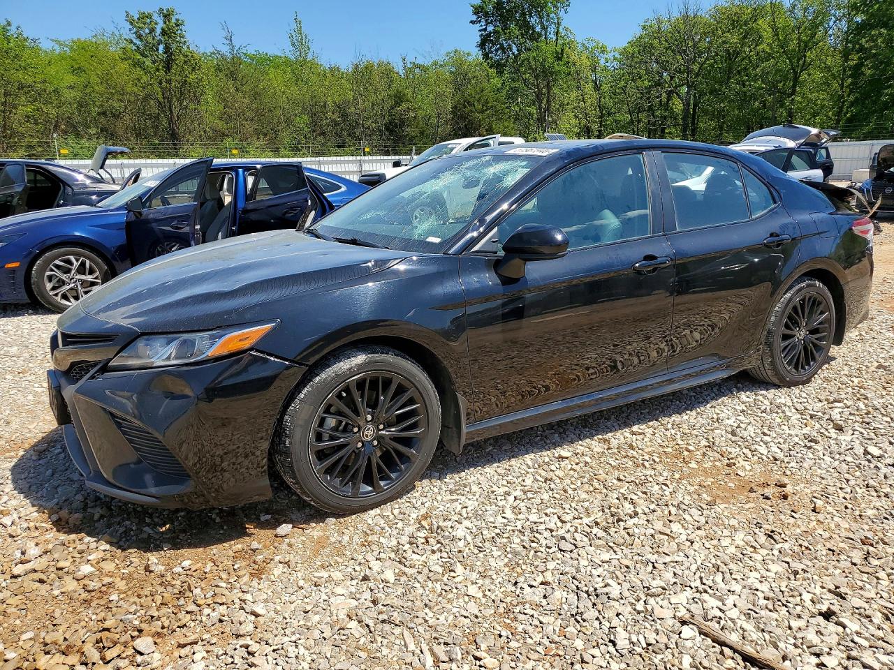 Salvage Toyota Camry Image