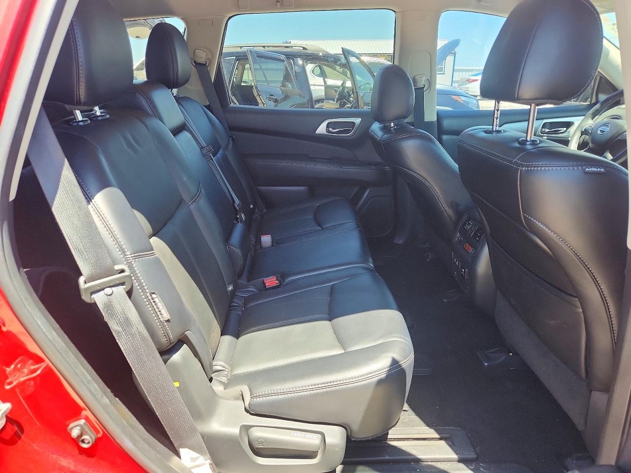 Nissan Pathfinder Sl