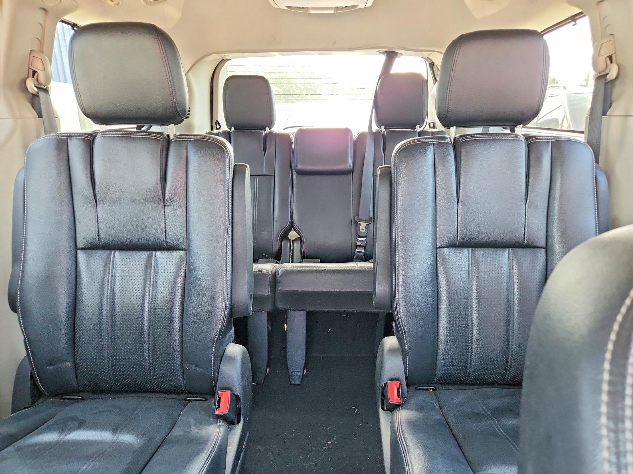 Chrysler Minivan Touring L
