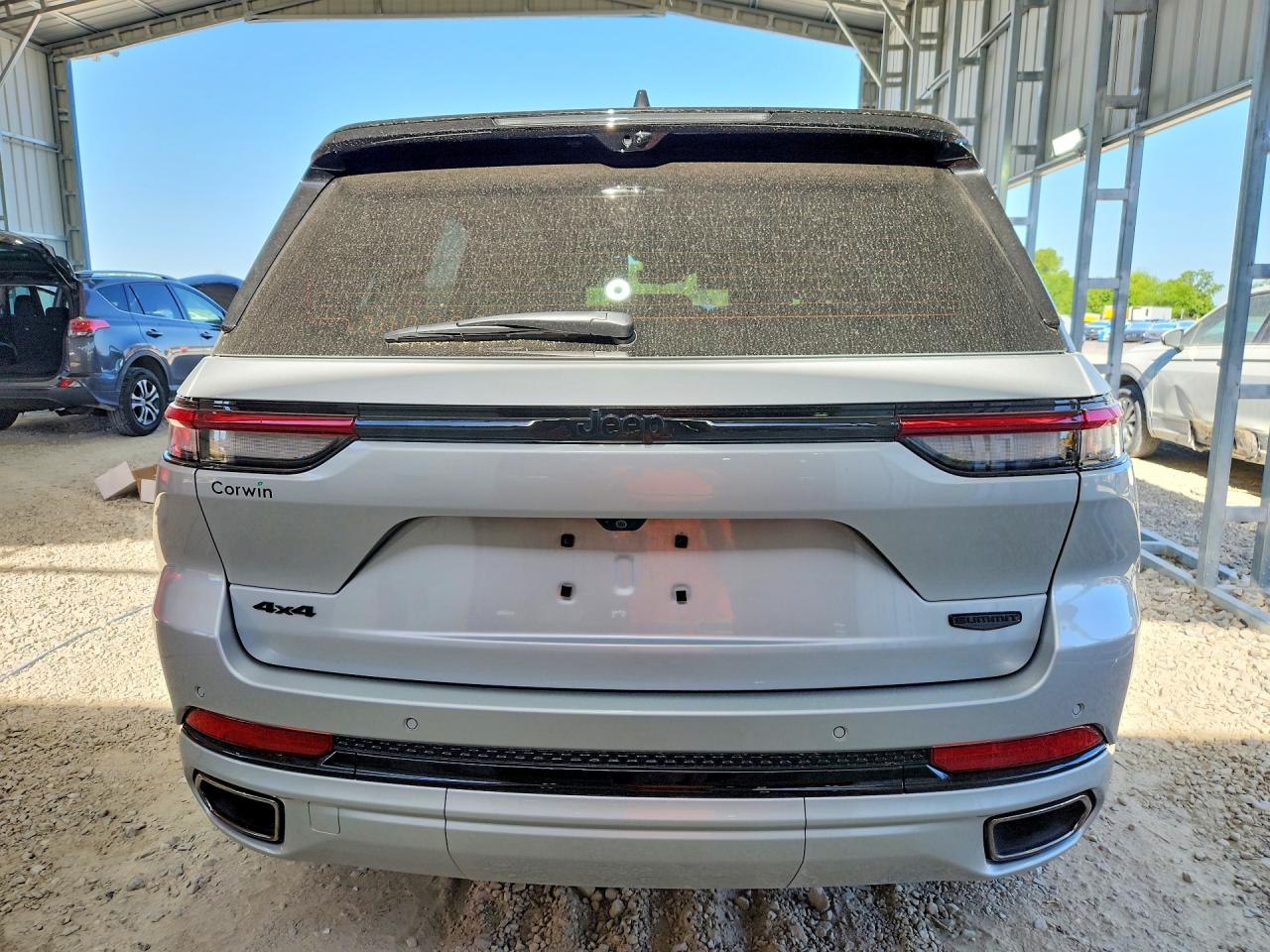 Jeep Cherokee Summit