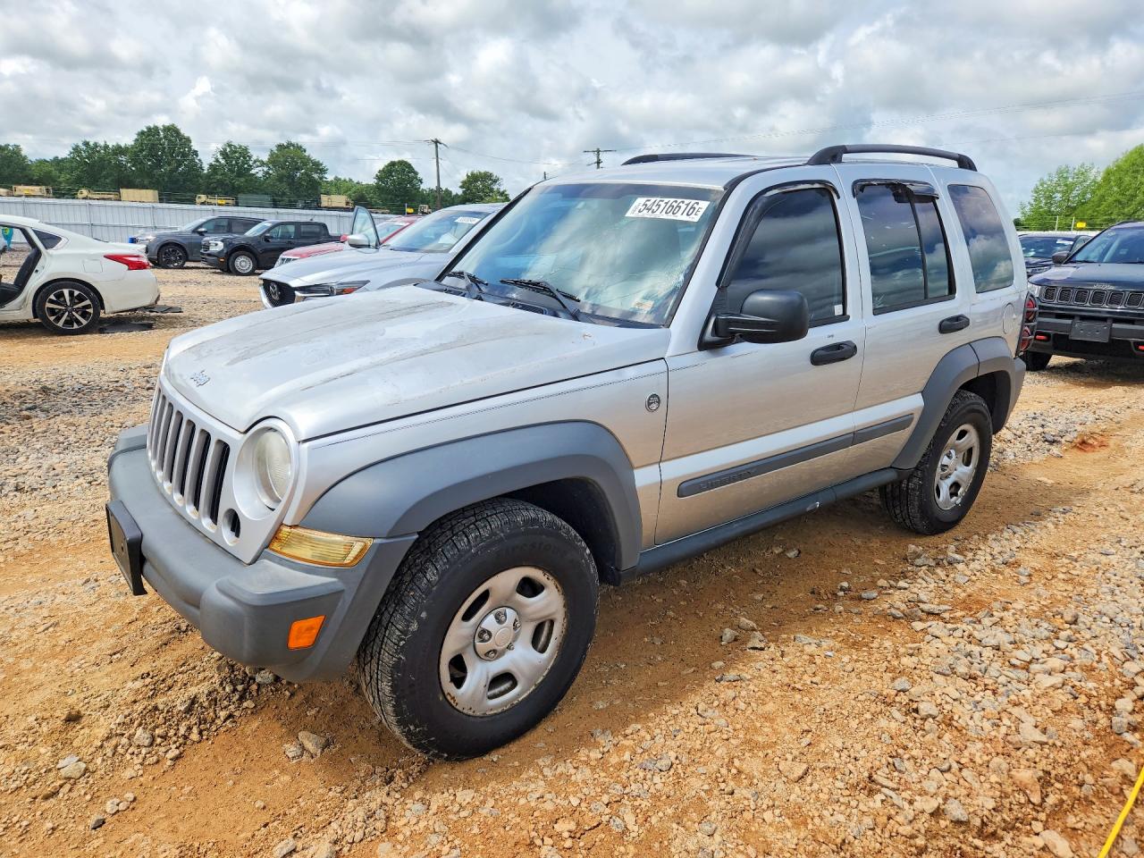 Salvage Jeep Liberty Image