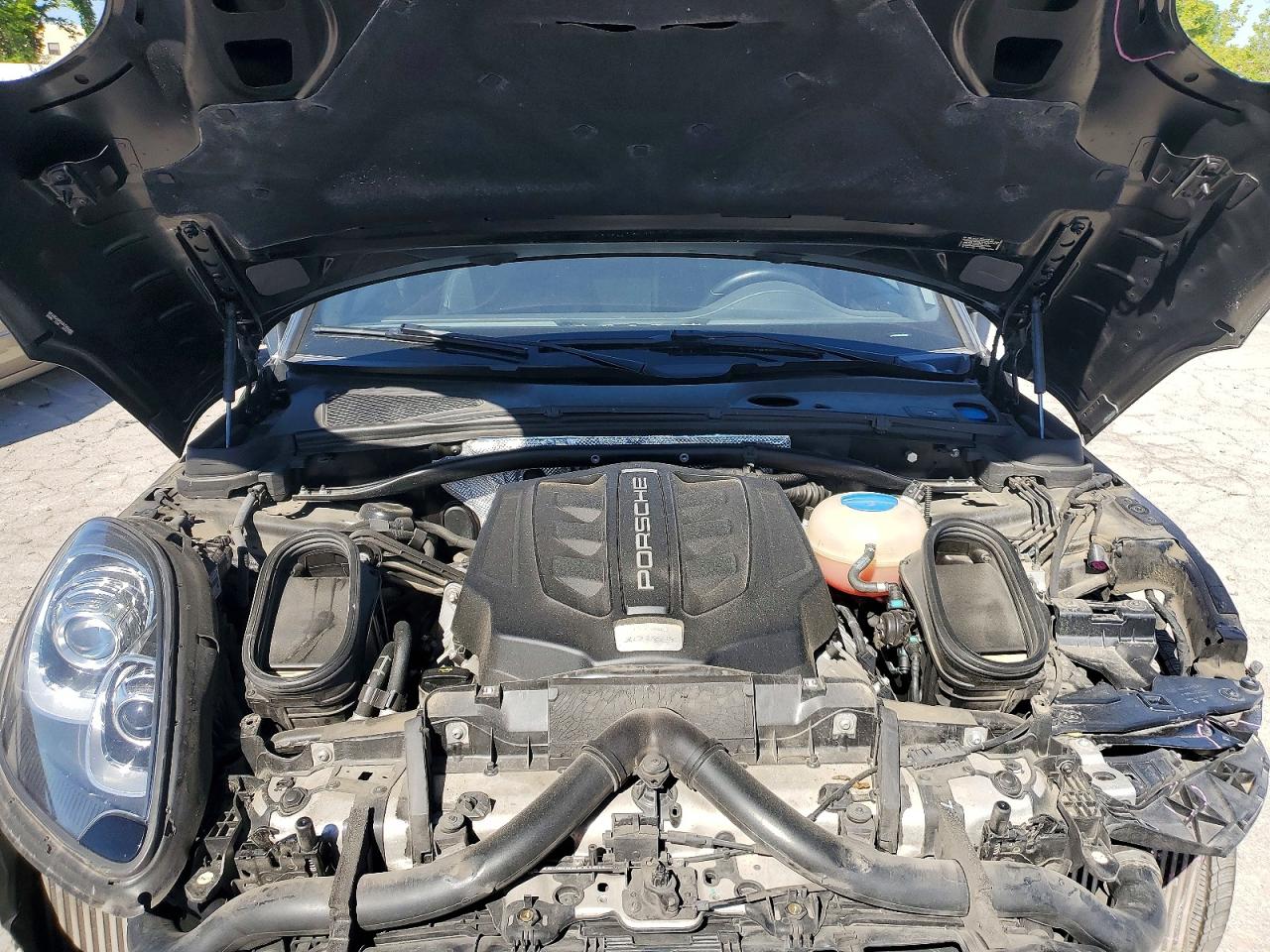 Porsche Macan S