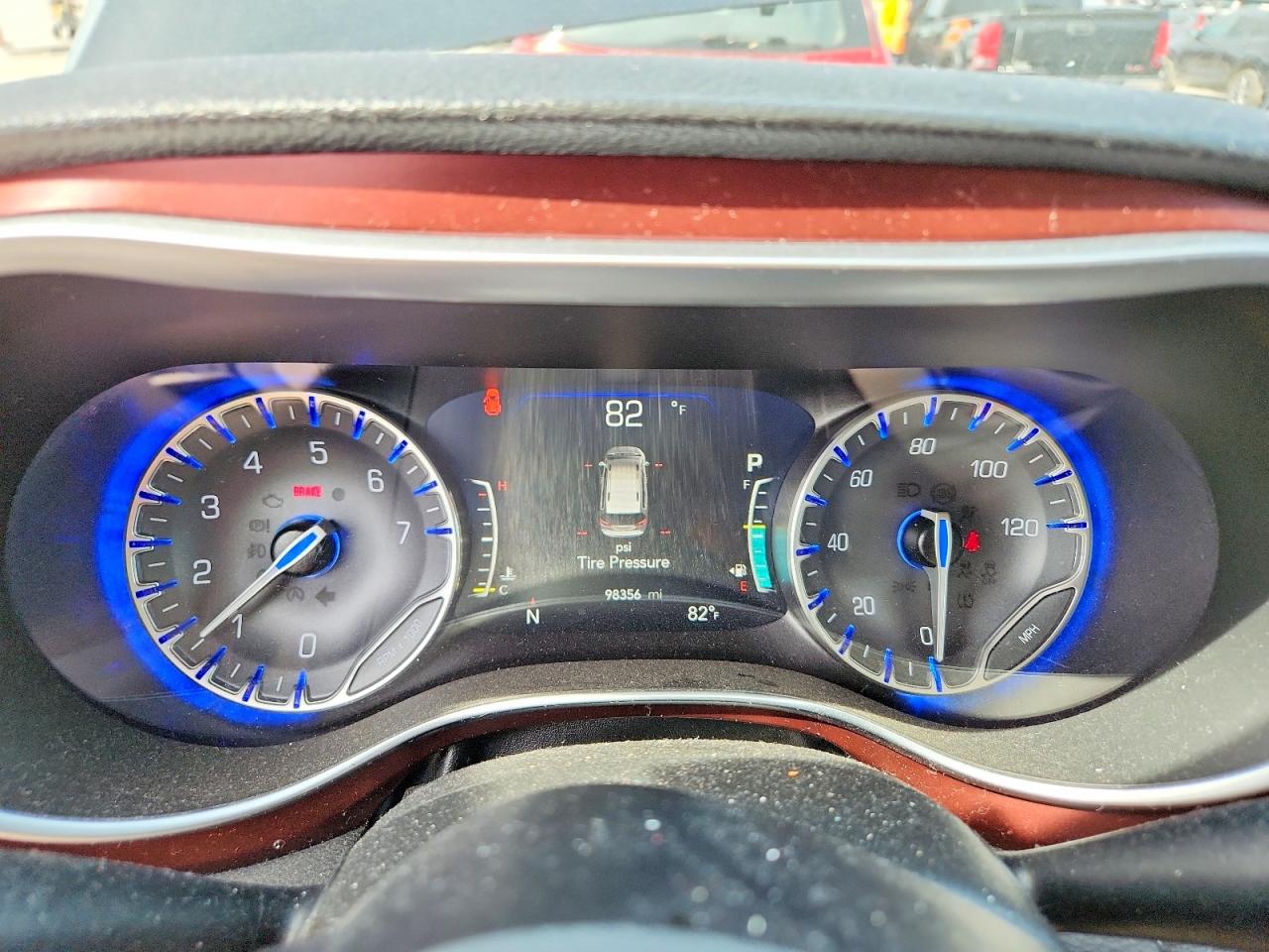 Chrysler Pacifica Limited