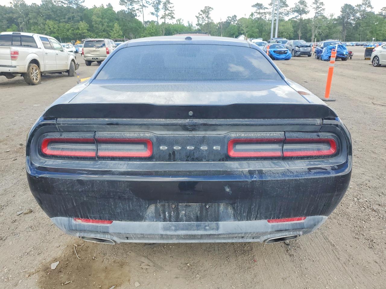Dodge Challenger Sxt