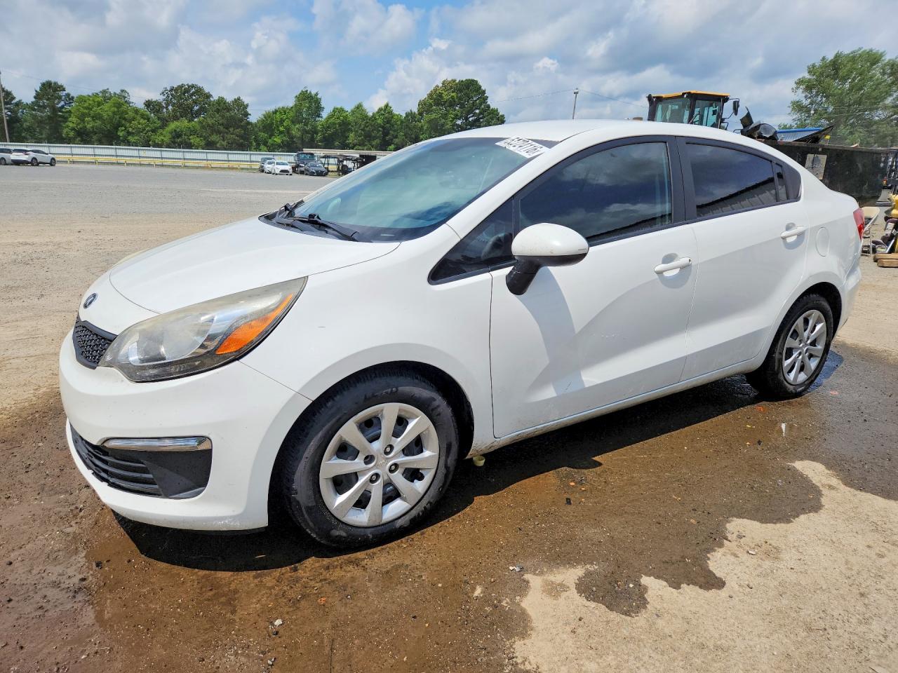 Salvage Kia Rio Image