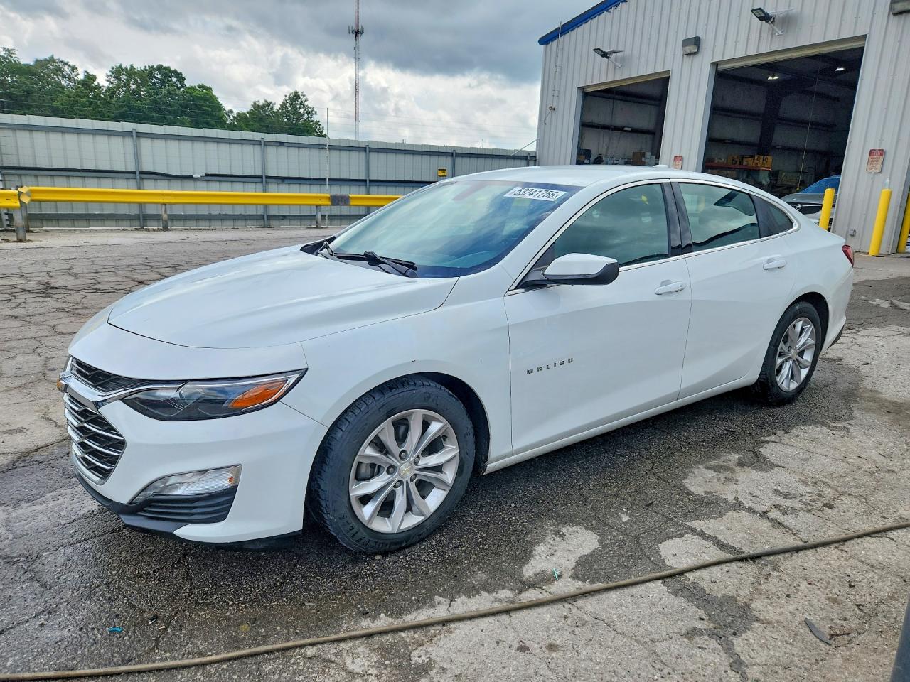 Salvage Chevrolet Malibu Image