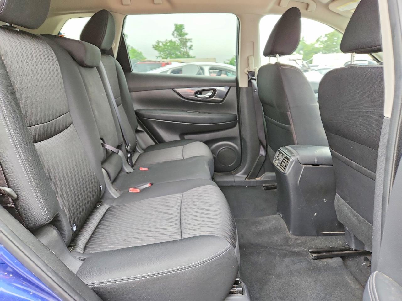 Nissan Rogue Sv