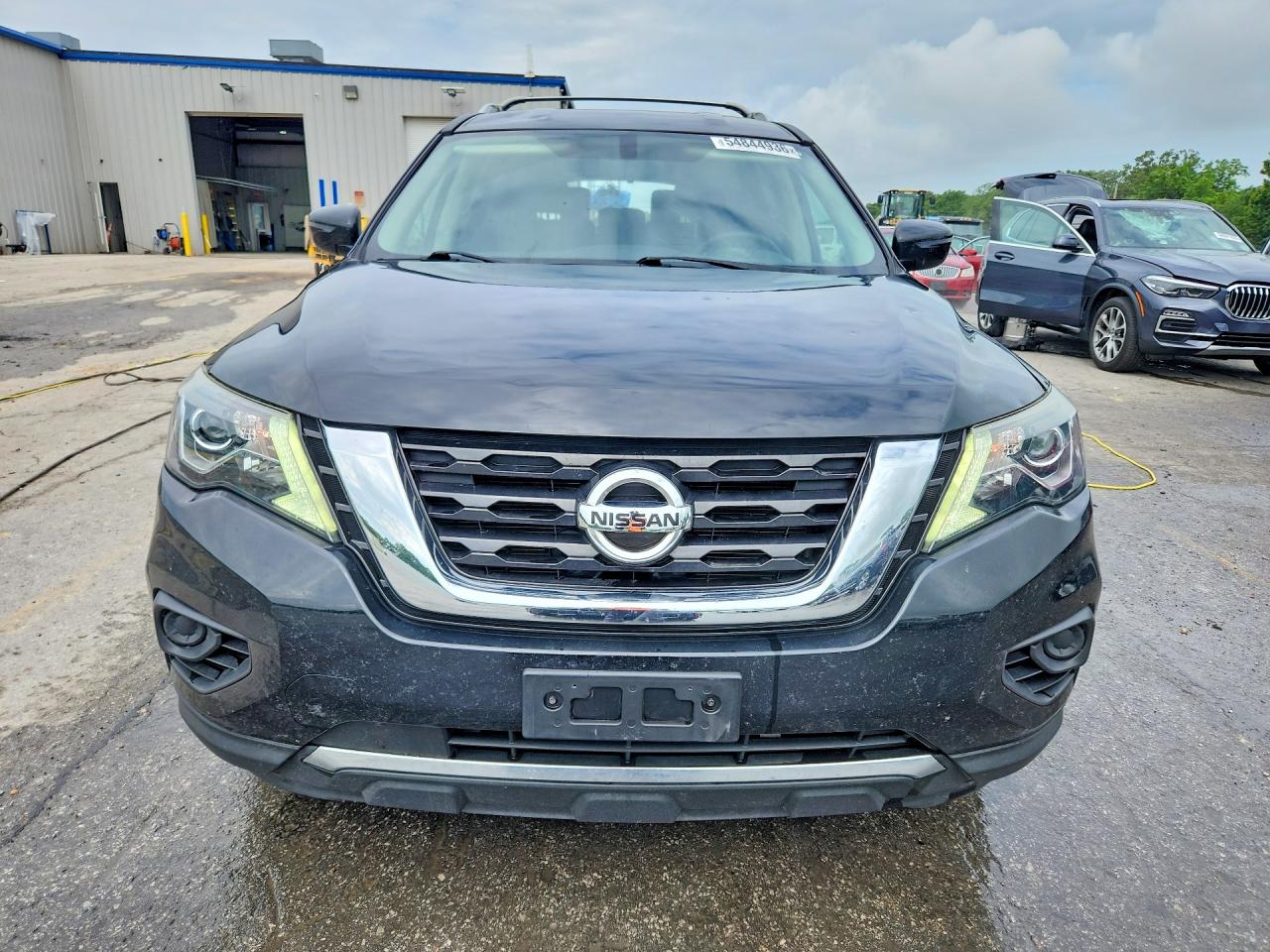 Nissan Pathfinder S