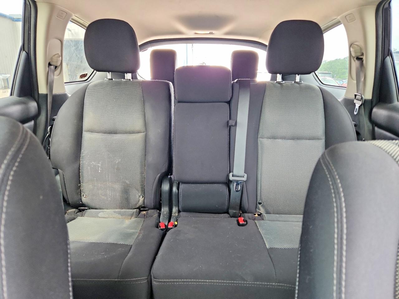 Nissan Pathfinder S