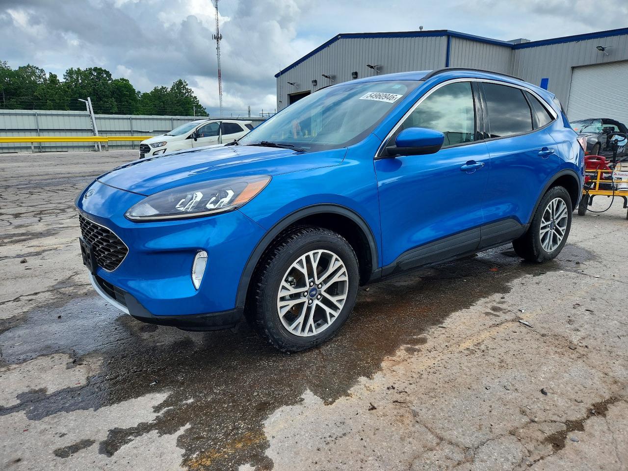 Salvage Ford Escape Image