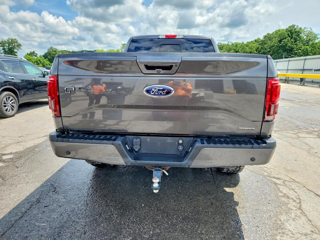 Ford F-150 Super Cab