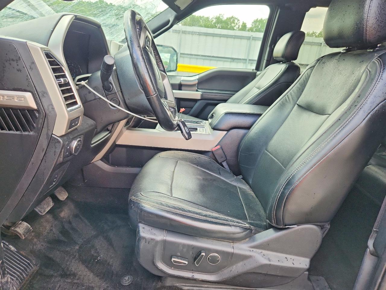 Ford F-150 Super Cab