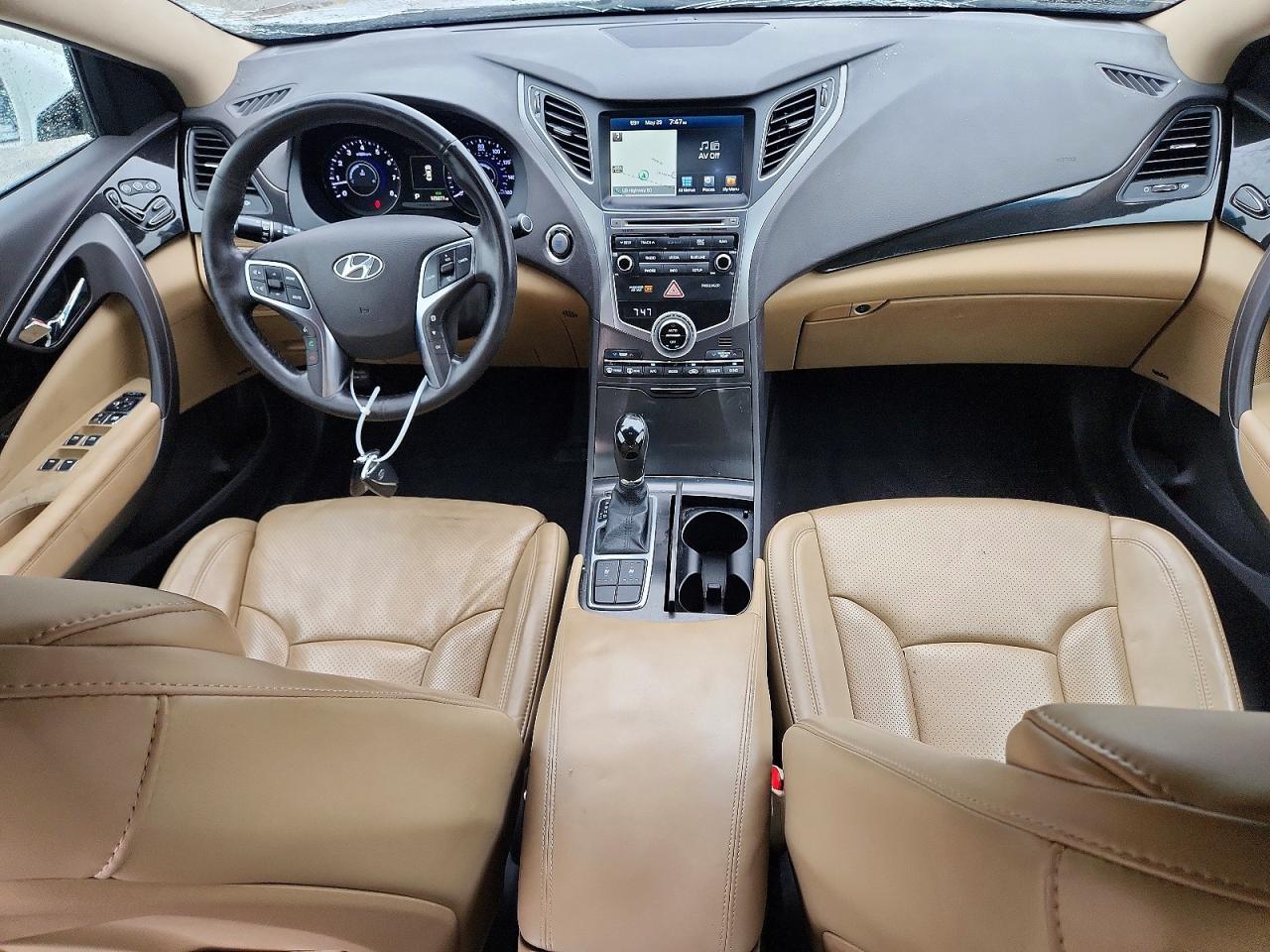 Hyundai Azera Base