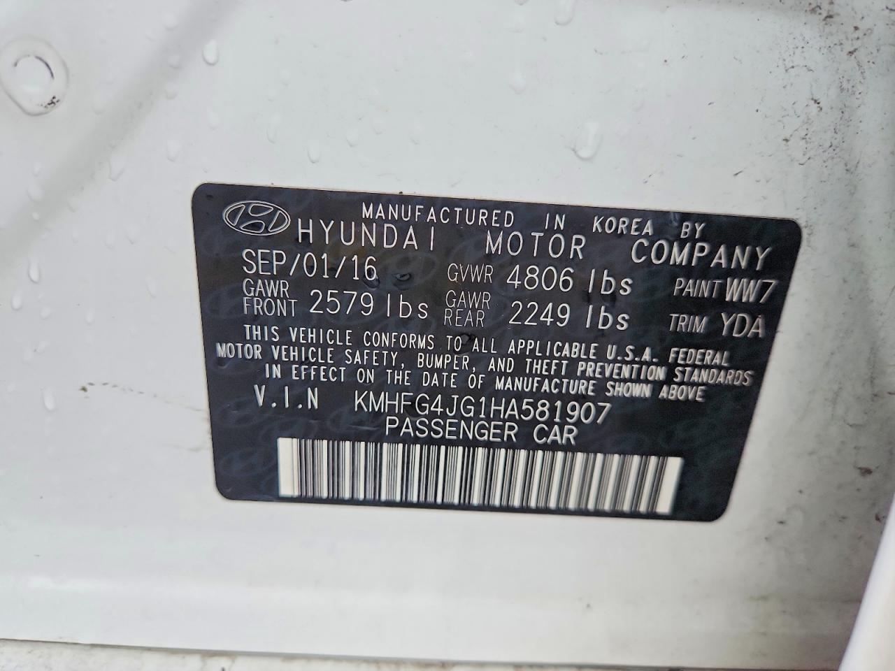 Hyundai Azera Base