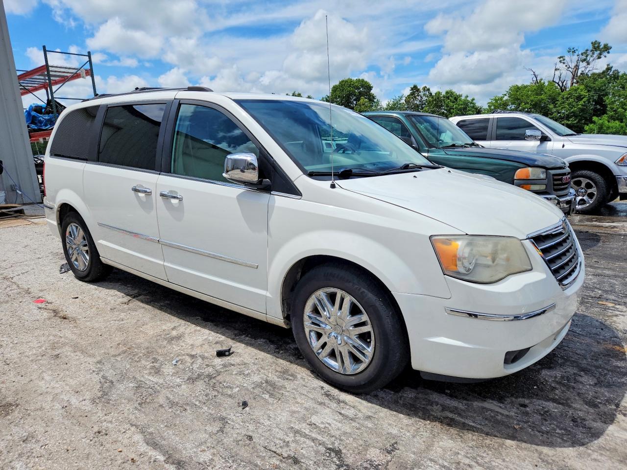 Chrysler Minivan Limited