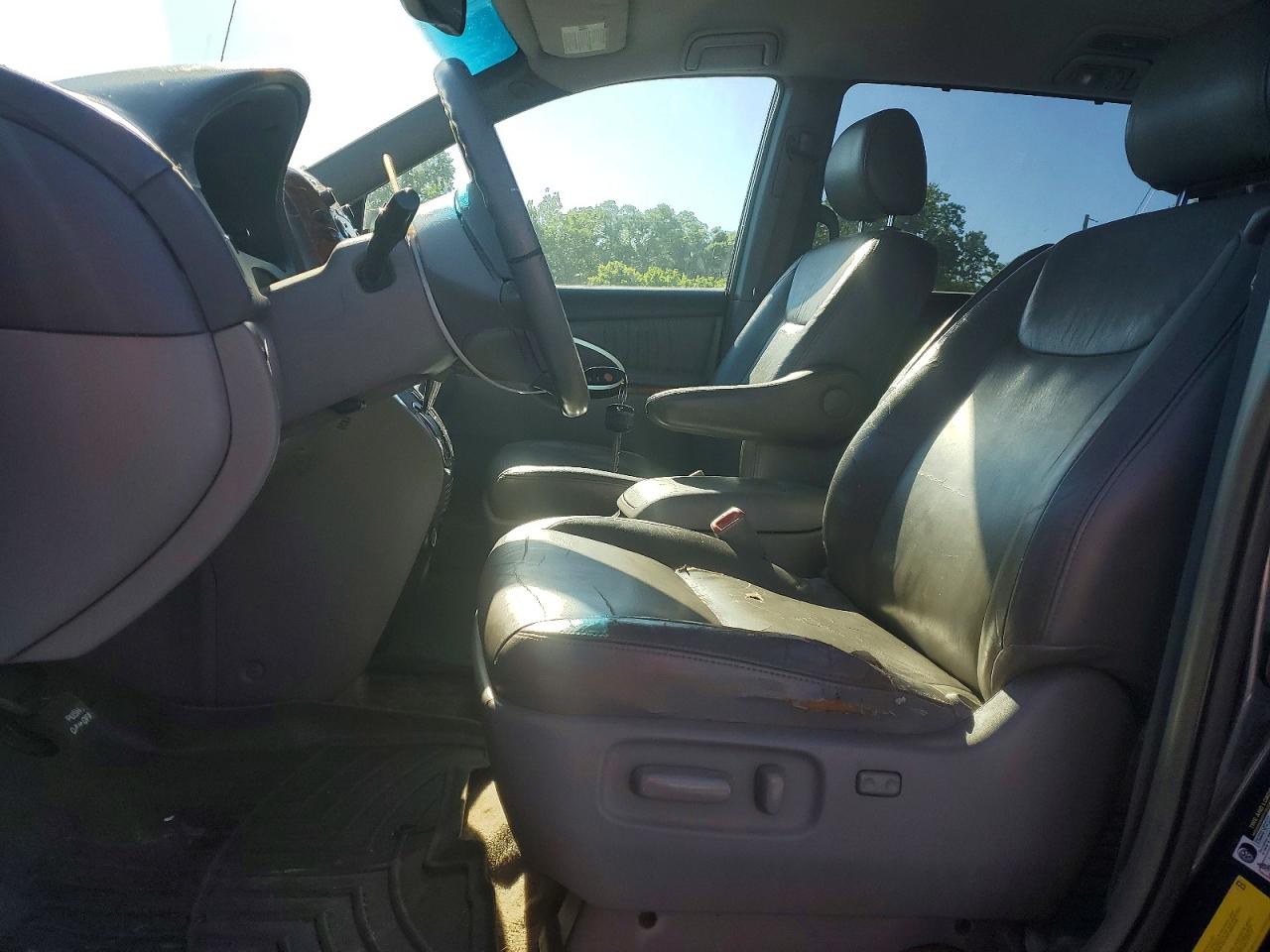 Toyota Sienna Xle