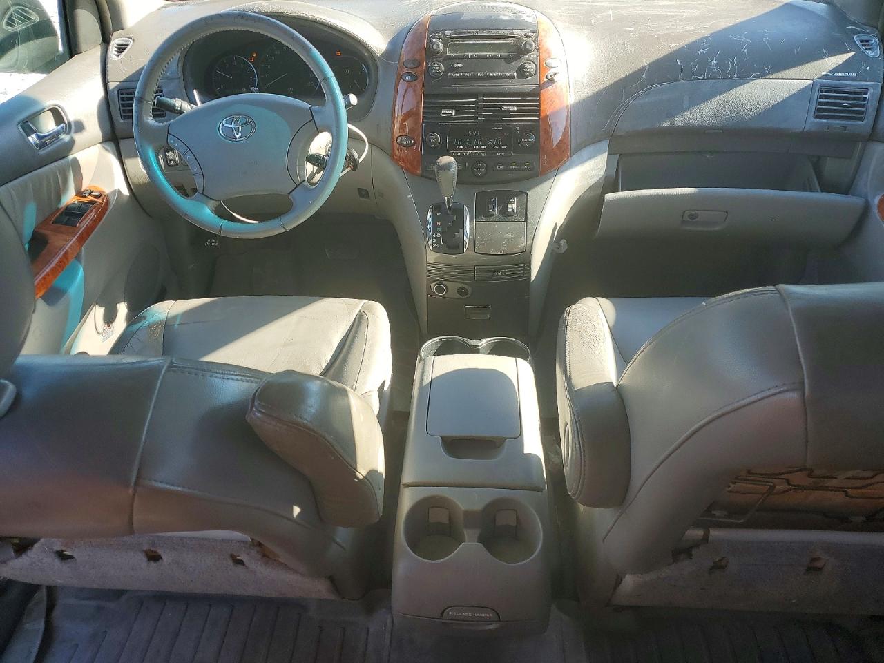 Toyota Sienna Xle