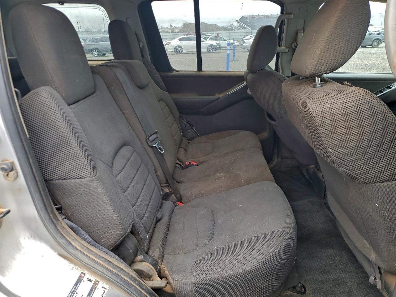 Nissan Pathfinder Sv