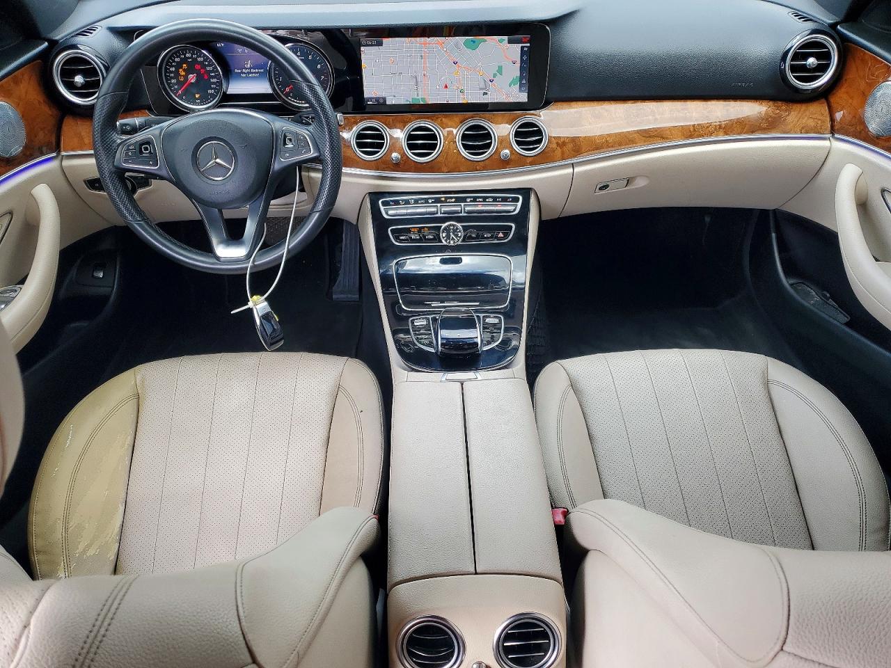Mercedes-Benz E-Class 300