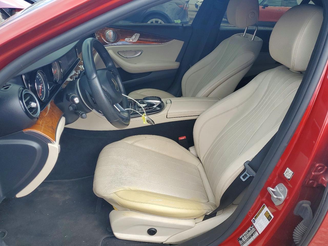 Mercedes-Benz E-Class 300