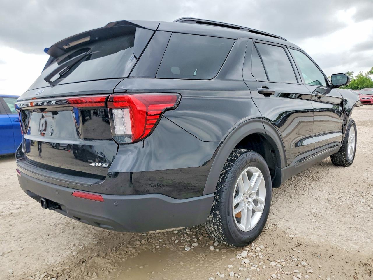 Ford Explorer Active