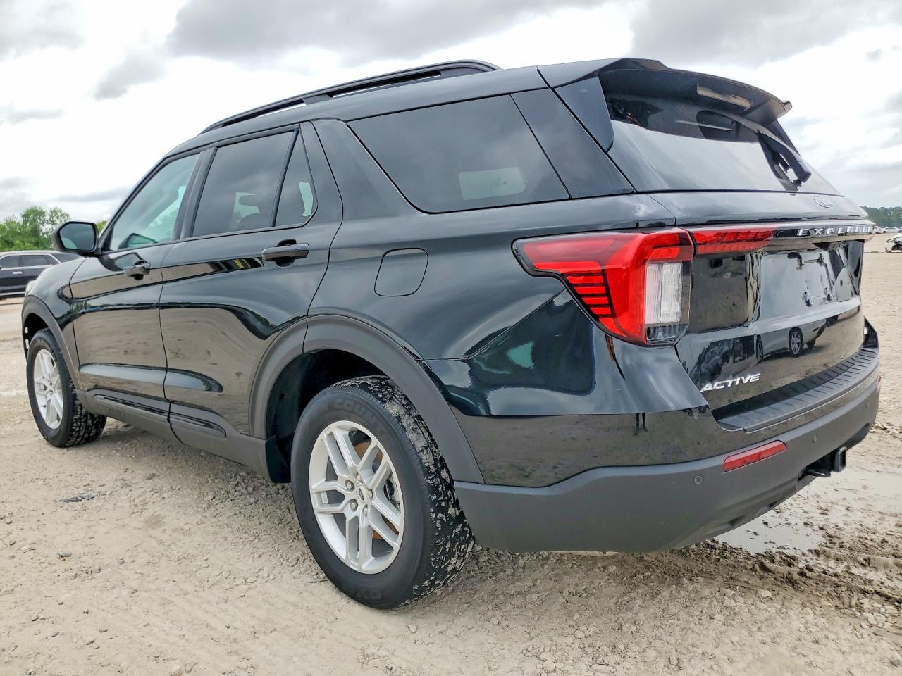 Ford Explorer Active