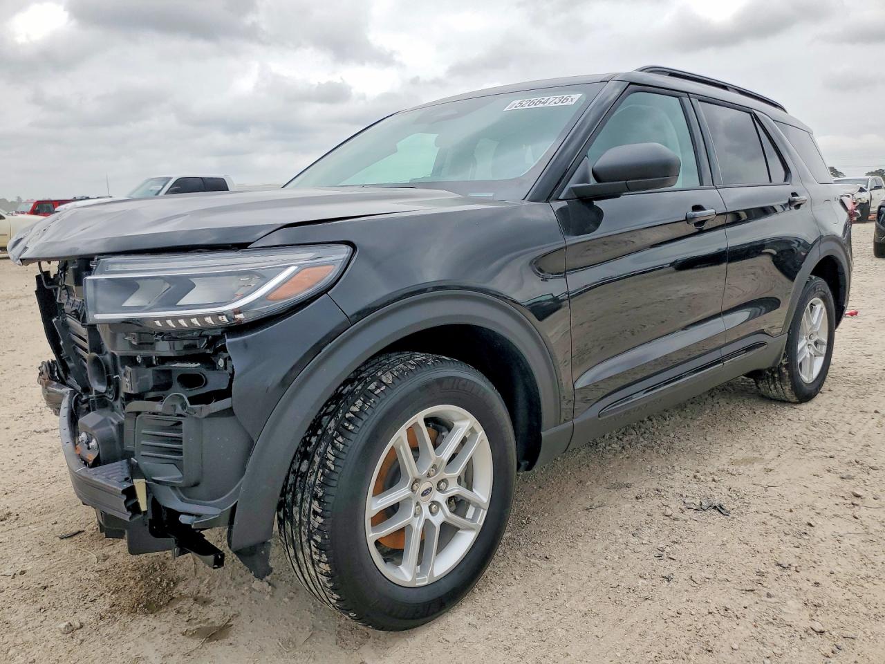 Salvage Ford Explorer Image