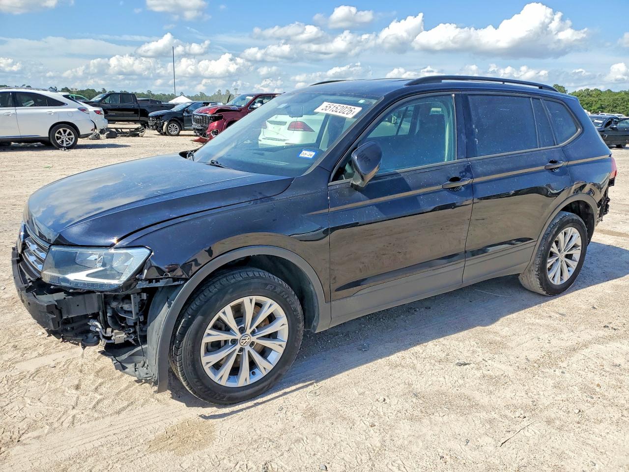 Salvage Volkswagen Tiguan Image