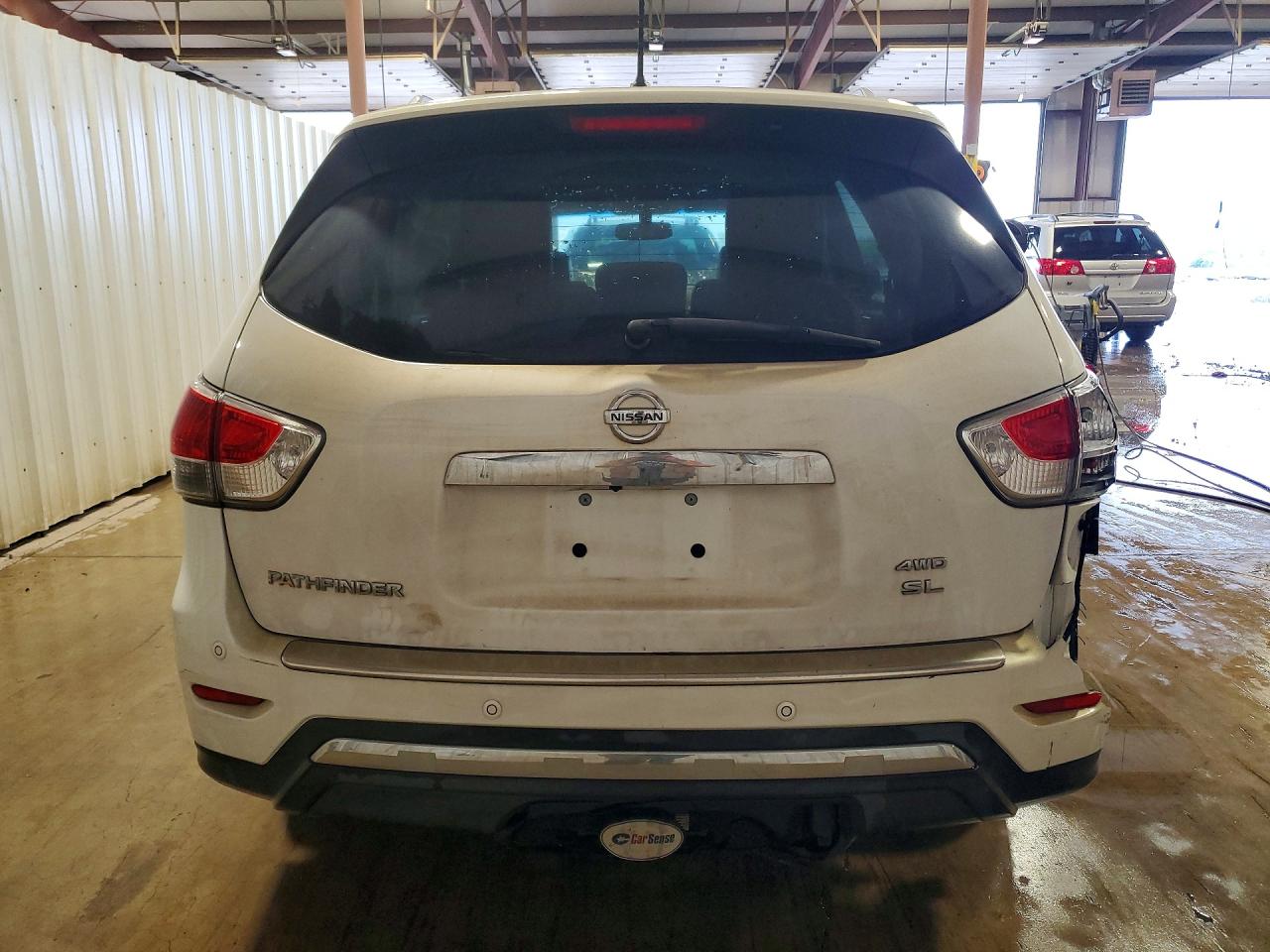Nissan Pathfinder S