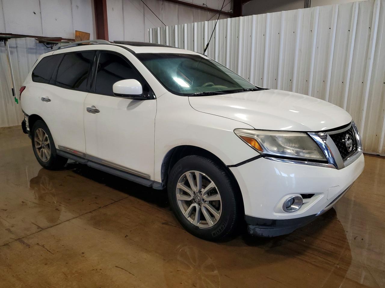 Nissan Pathfinder S