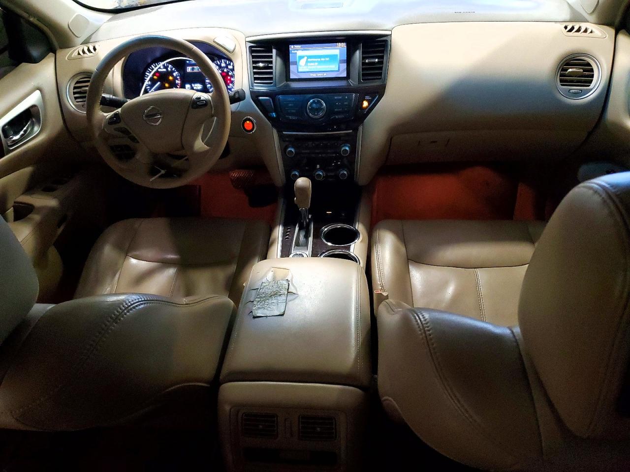 Nissan Pathfinder S