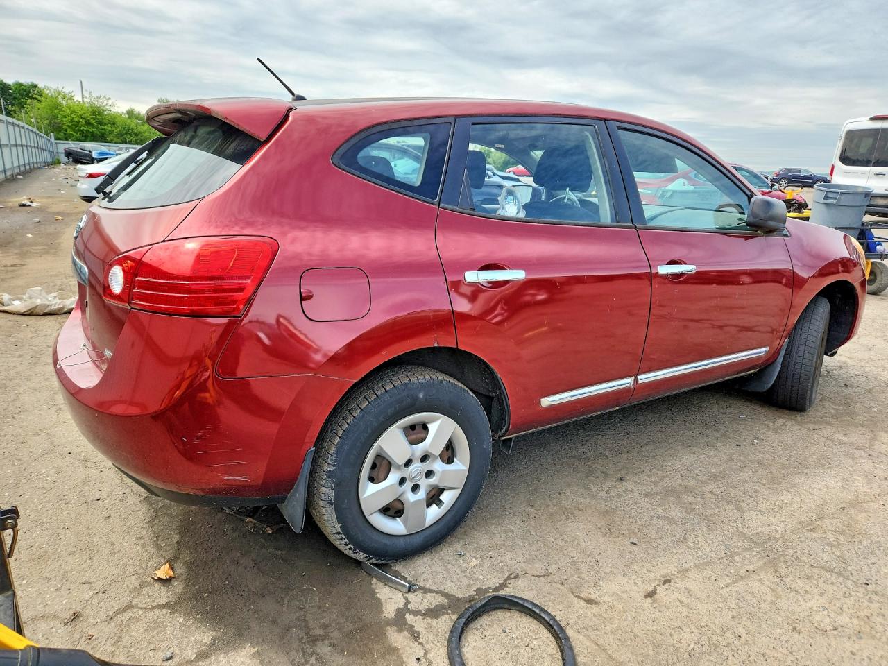 Nissan Rogue S