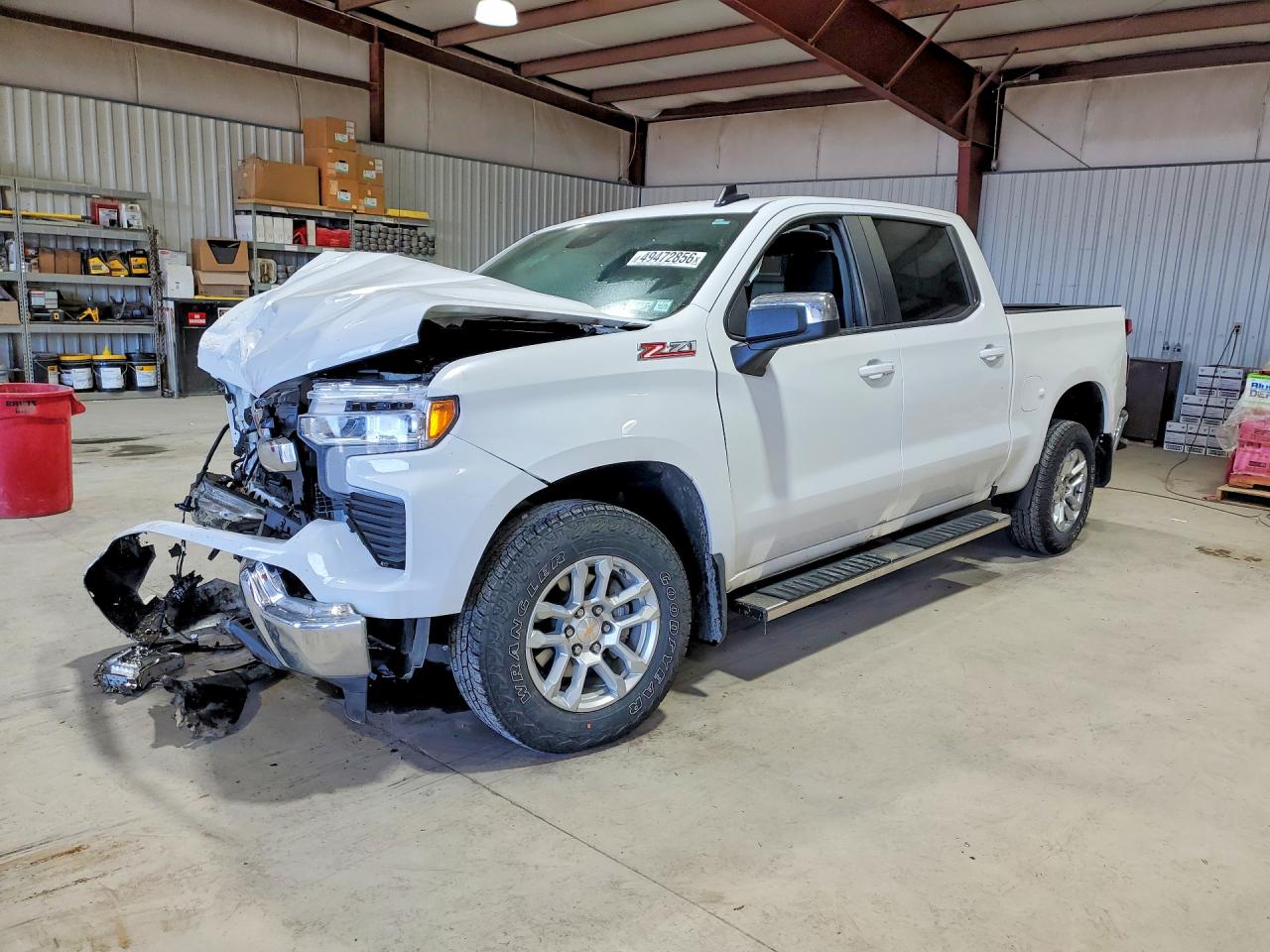 Salvage Chevrolet Silverado Image