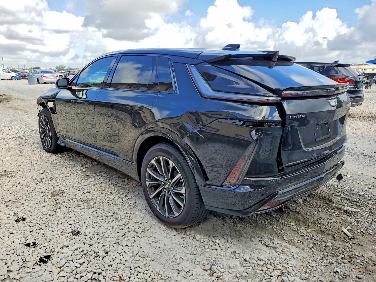 Cadillac LYRIQ Sport