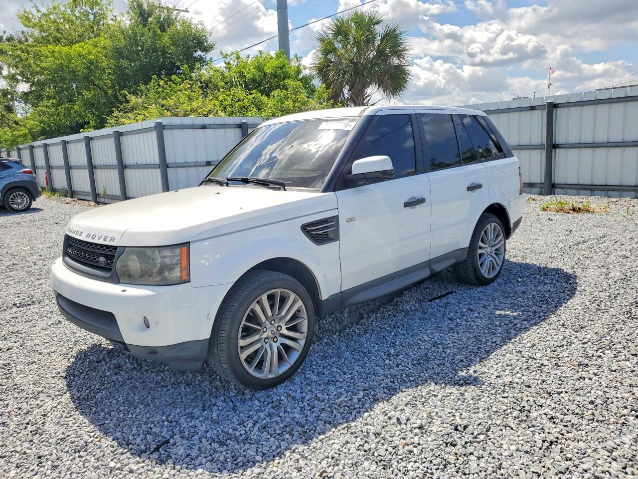 Salvage Land Rover Range Rover Image