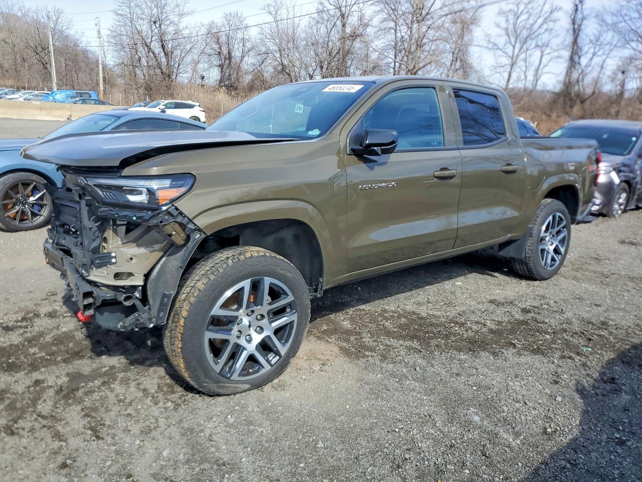 Salvage Chevrolet Colorado Image
