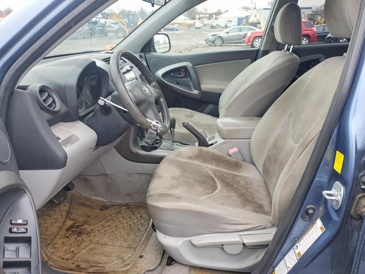 Toyota RAV4 Base