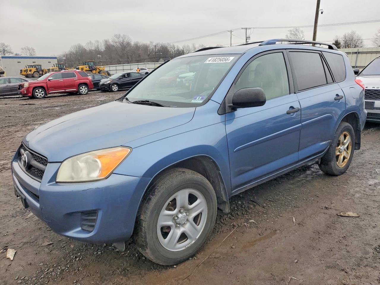 Salvage Toyota RAV4 Image