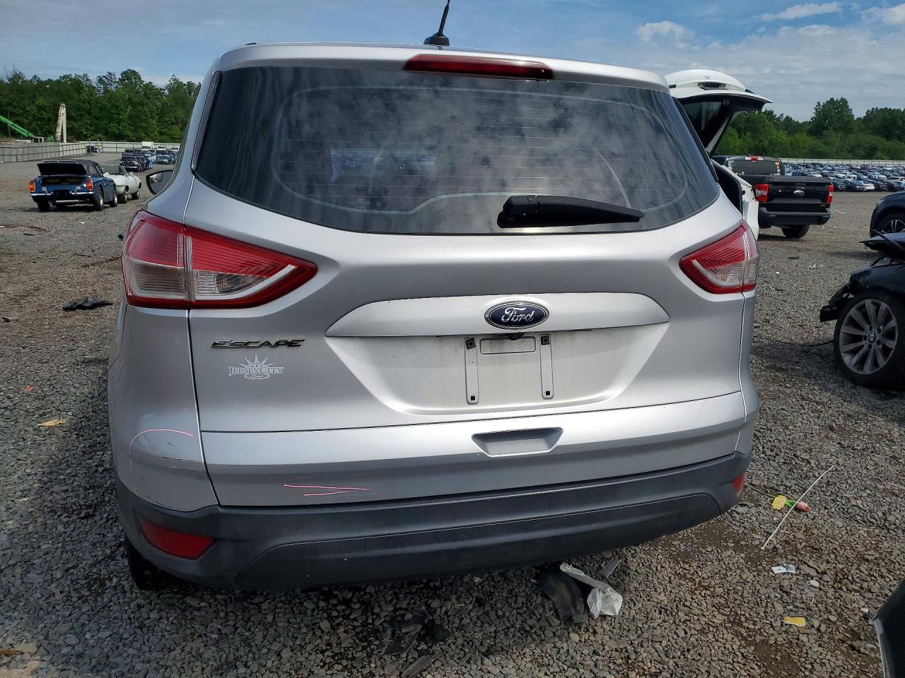 Ford Escape S