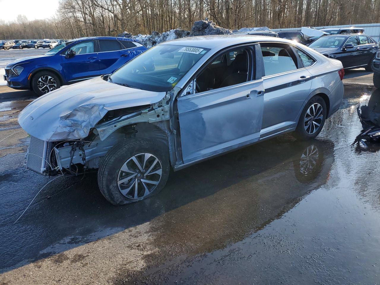 Salvage Volkswagen Jetta Image