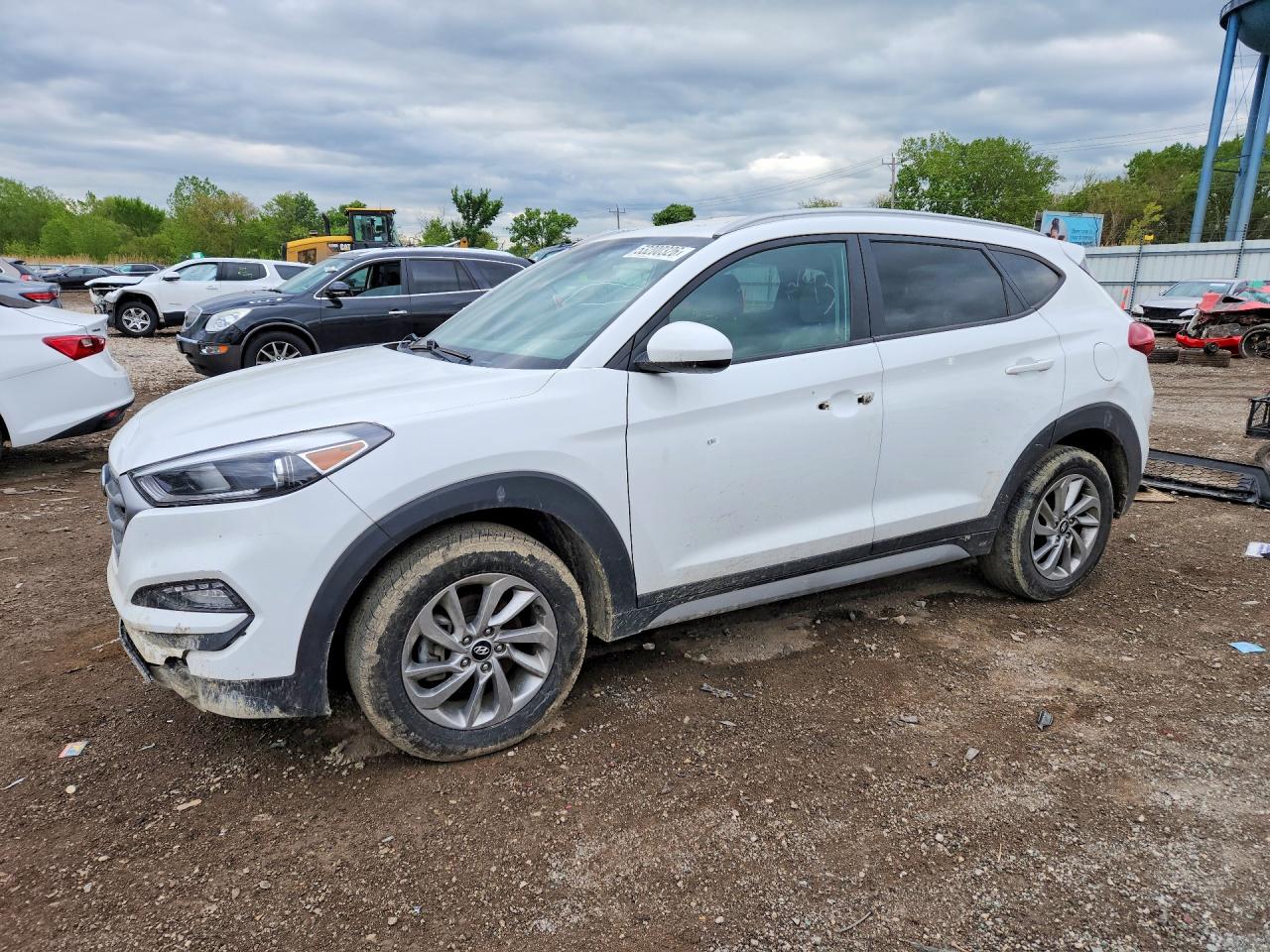 Salvage Hyundai TUCSON Image