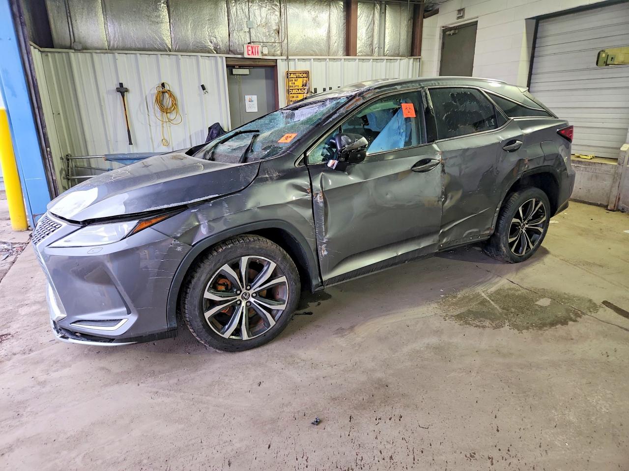 Salvage Lexus RX Image