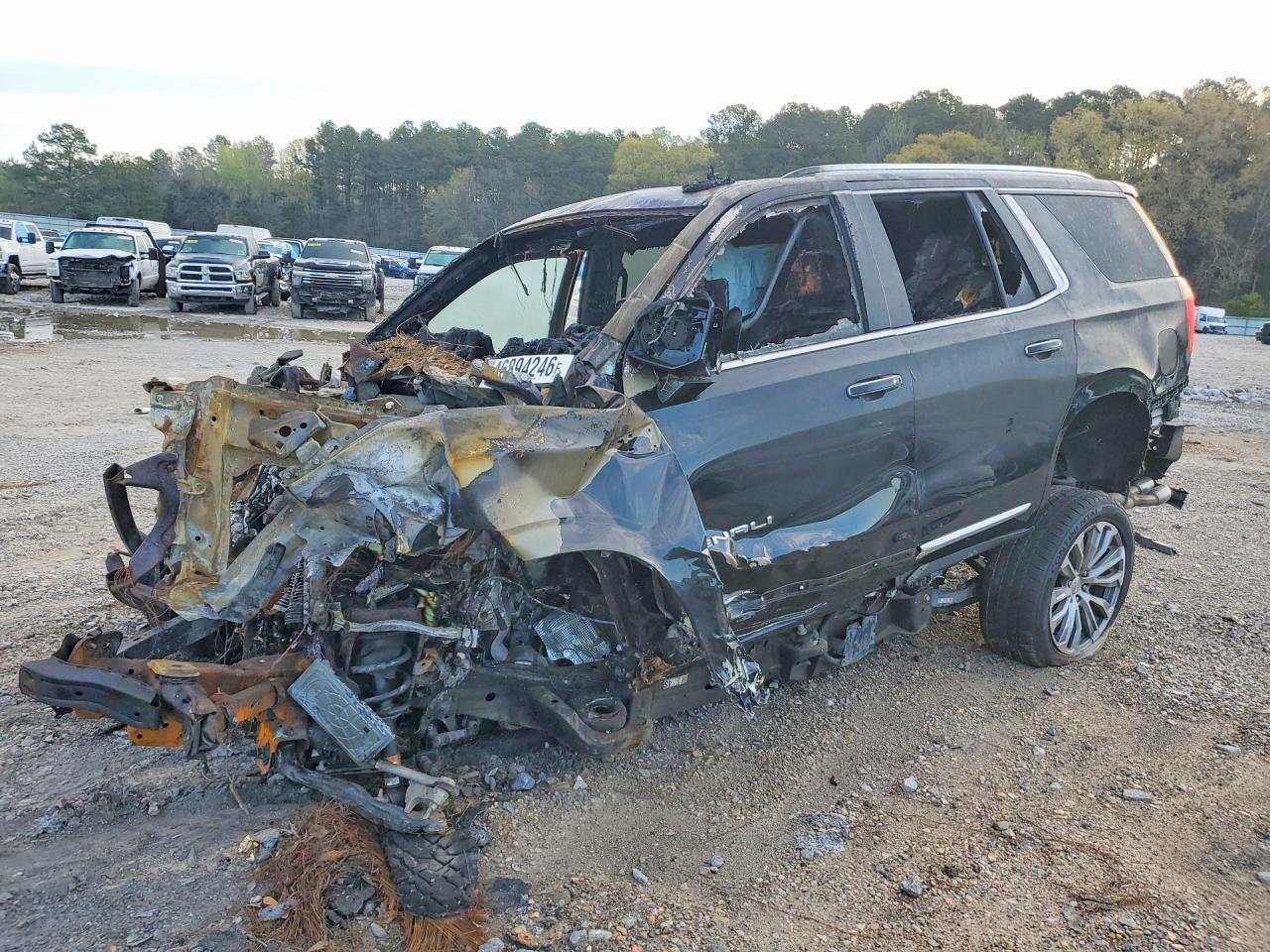 Salvage GMC Yukon Image