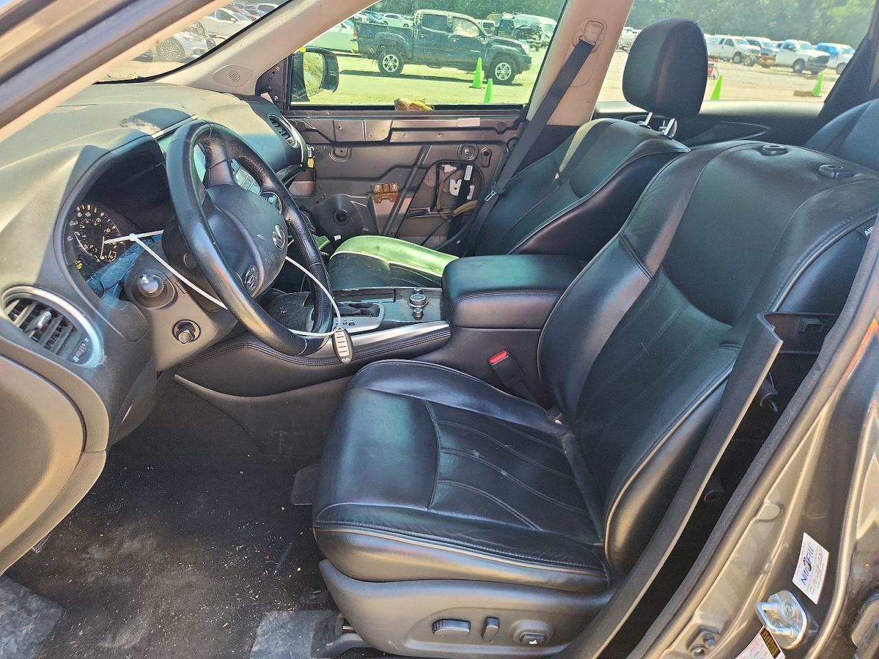 INFINITI Qx Base