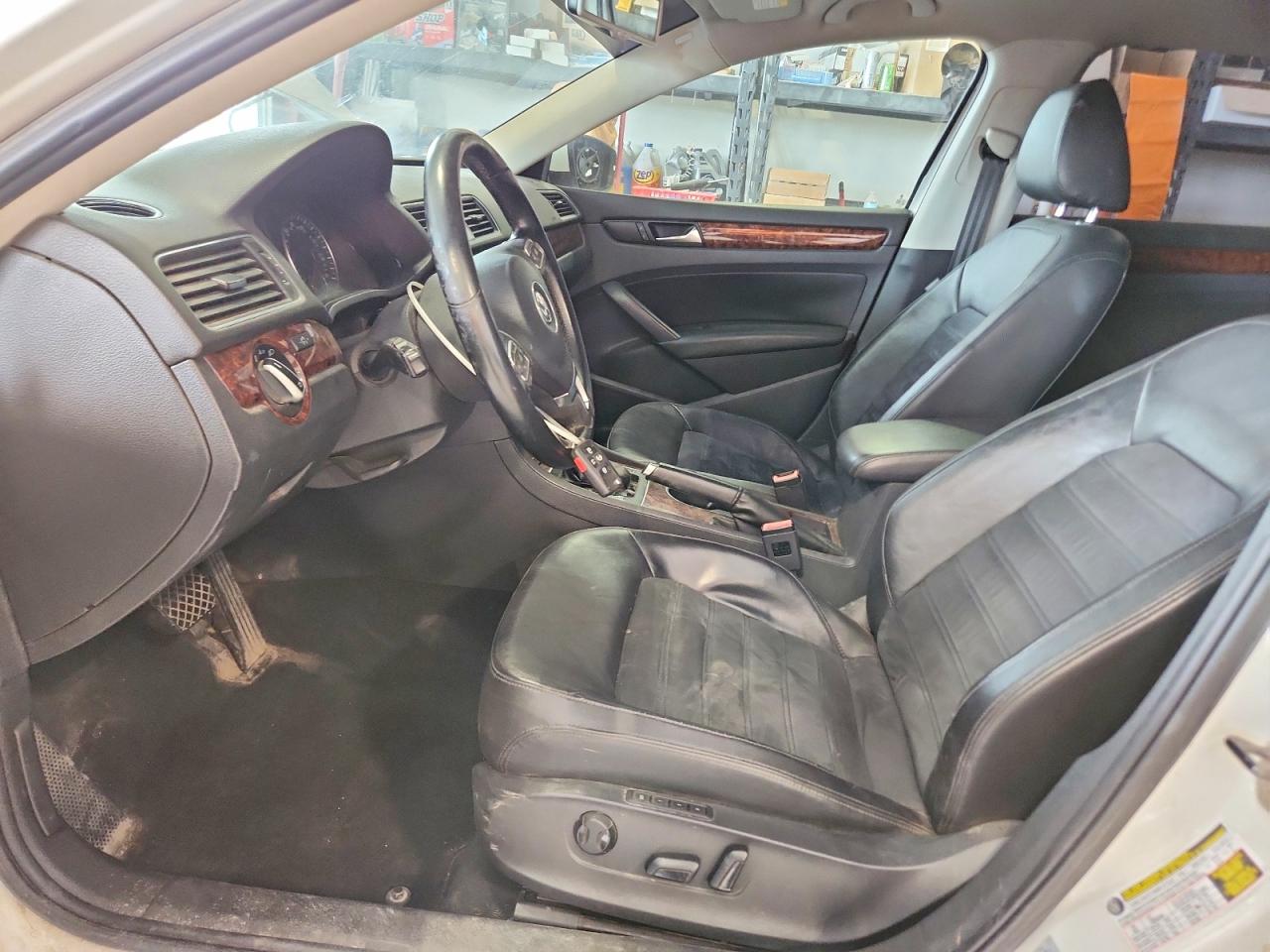 Volkswagen Passat Sel