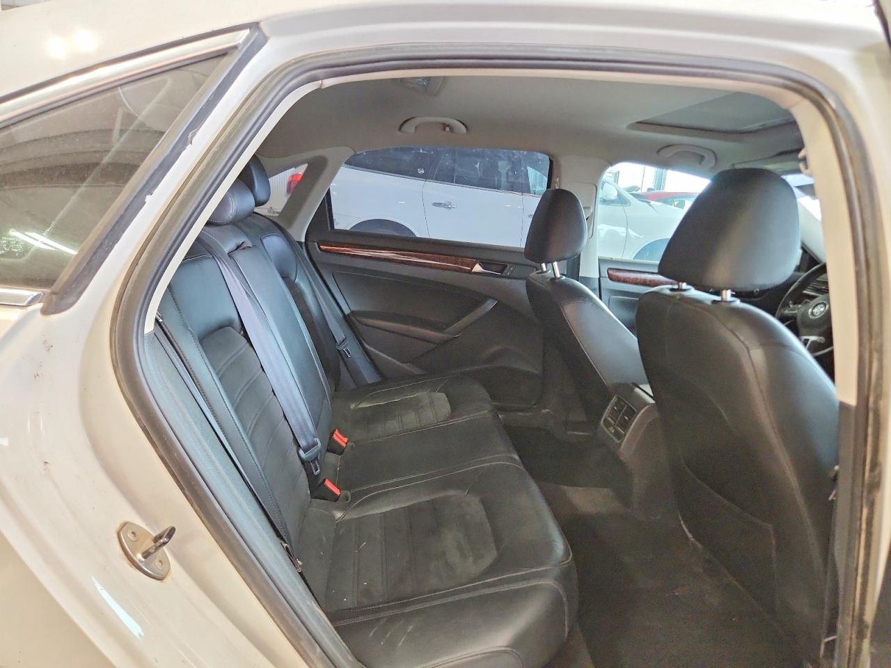 Volkswagen Passat Sel